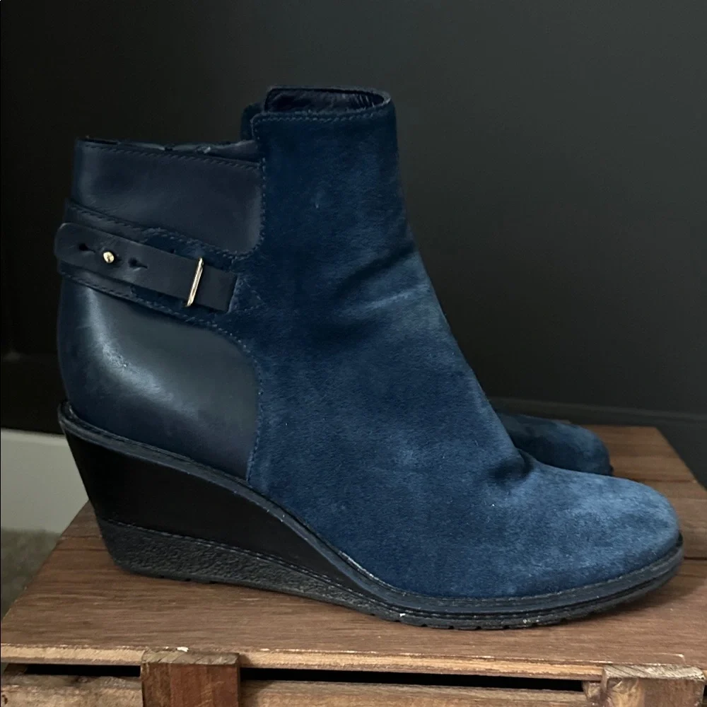 Cole Haan x Nike Air collab Navy Suede and Leather Wedge Boots Sz 9 waterproof